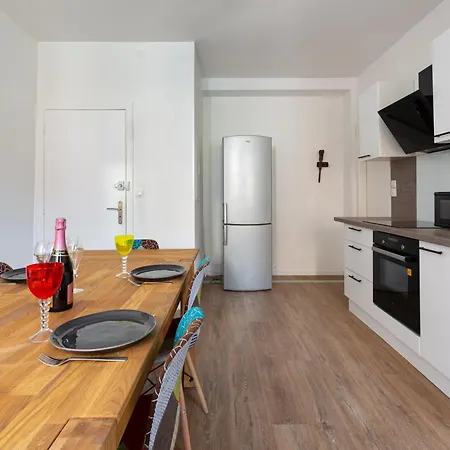 Two - Centre Historique Apartment